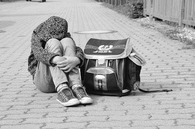 Wenn die kindliche Seele blutet - hier braucht es ganz besonders viel Einfühlungsvermögen und Liebe Jugendliche und Depression
